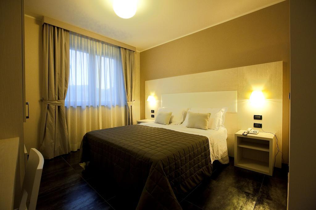 Hotel La Meridiana Settimo Torinese Bilik gambar