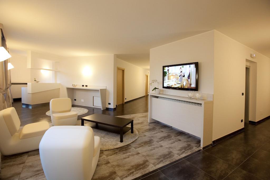 Hotel La Meridiana Settimo Torinese Luaran gambar